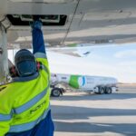 sustainable-jet-fuel_tanker-truck-at-airport
